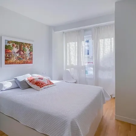 Piso Centrico En Apartamento *