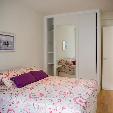 Piso Centrico En Apartamento *